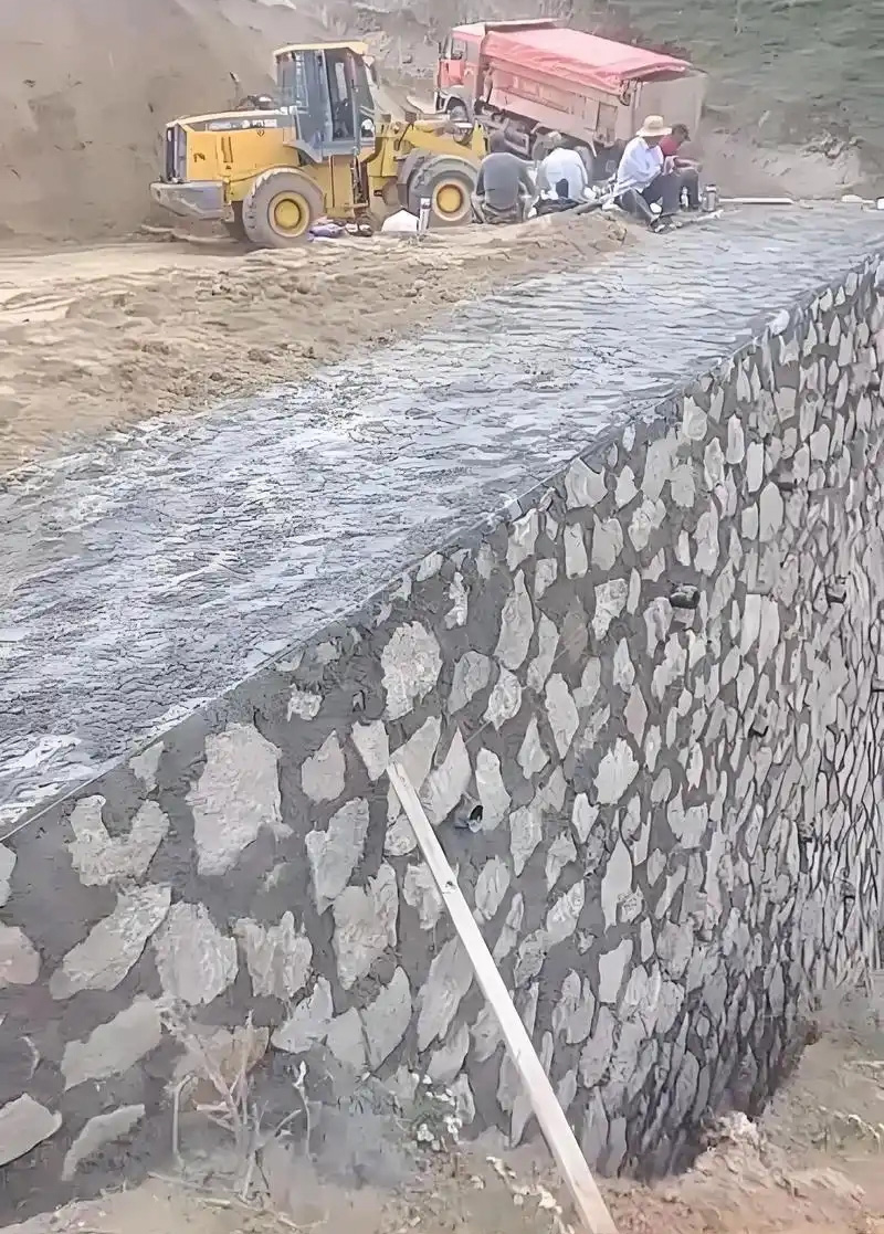 南阳桐柏县边坡加固